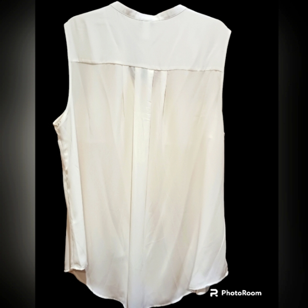 Torrid 2-pocket Blouse 3X - Picture 2 of 5